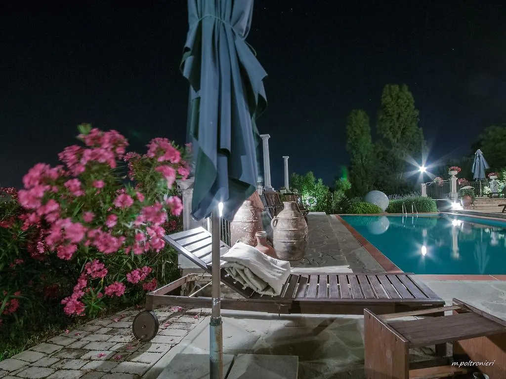 I Quattro Passeri Country House Santa Paola 0*,  Italy