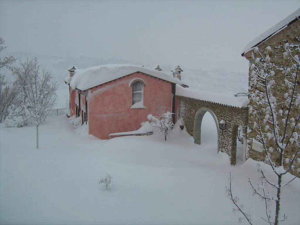 I Quattro Passeri Country House Santa Paola 0*,
