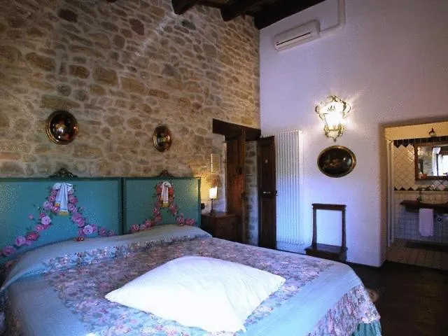I Quattro Passeri Country House Santa Paola